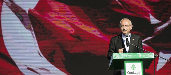 CHP Genel Başkanı Kemal Kılıçdaroğlu-Zülfü Livaneli - Sputnik Türkiye