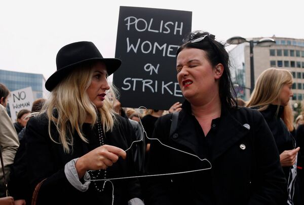 Polonya'daki kürtaj eylemi - Sputnik Türkiye