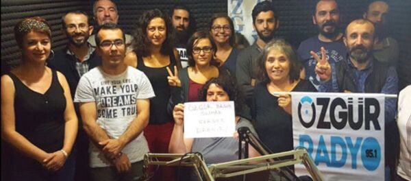 Özgür Radyo Özgür Radyo - Sputnik Türkiye