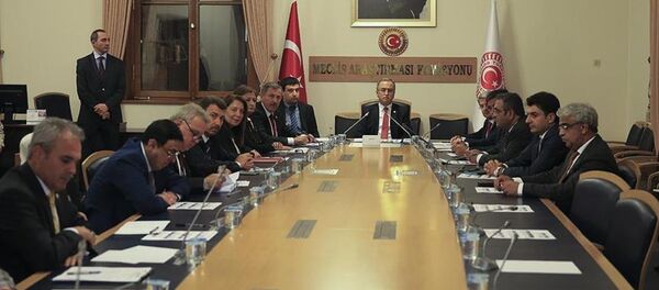 15 Temmuz darbe girişimini araştırmak amacıyla kurulan Meclis Araştırma Komisyonu 15 Temmuz darbe girişimini araştırmak amacıyla kurulan Meclis Araştırma Komisyonu - Sputnik Türkiye