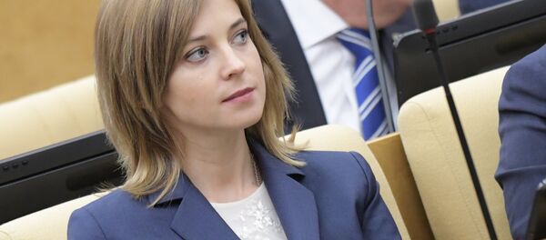 Natalya Poklonskaya duma'daki ilk gününde - Sputnik Türkiye