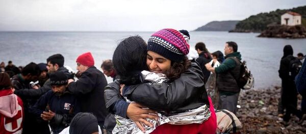 Gabriela Shapazian, Yunanistan'daki sığınmacı kampında - Sputnik Türkiye