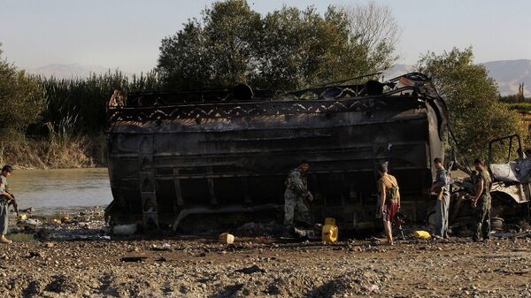 Afganistan'ın Kunduz kenti yakınlarında NATO savaş uçaklarının 2009 yılındaki bombardımanında 90 kişi ölmüştü - Sputnik Türkiye