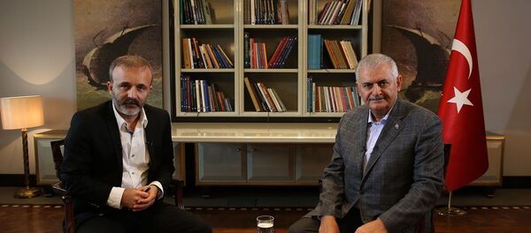 Binali Yıldırım - Yavuz Oğhan - Sputnik Türkiye