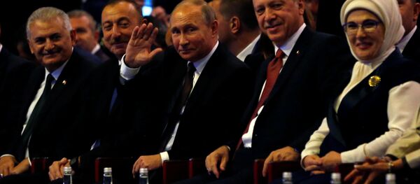 Dünya Enerji Kongresi- Rusya Devlet Başkanı Vladimir Putin- Türkiye Cumhurbaşkanı Recep Tayyip Erdoğan - Sputnik Türkiye