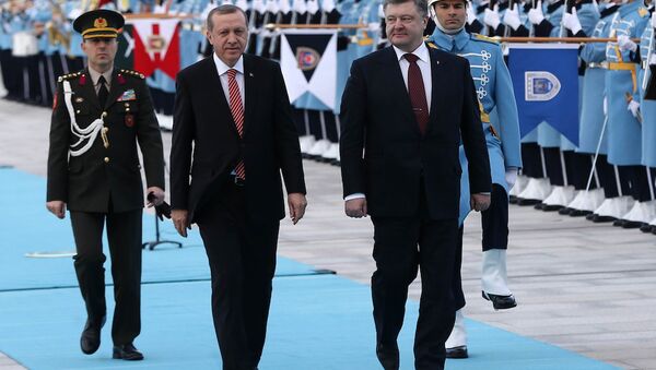 Ukrayna Devlet Başkanı Pyotr Poroşenko, Ankara’da Cumhurbaşkanı Recep Tayyip Erdoğan’ı ziyaret etti. - Sputnik Türkiye