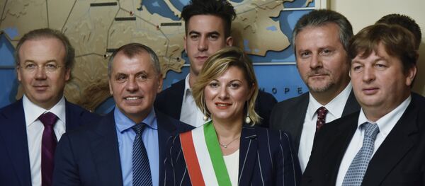 Kırım'daki İtalyan parlamenter ve işadamları - Sputnik Türkiye