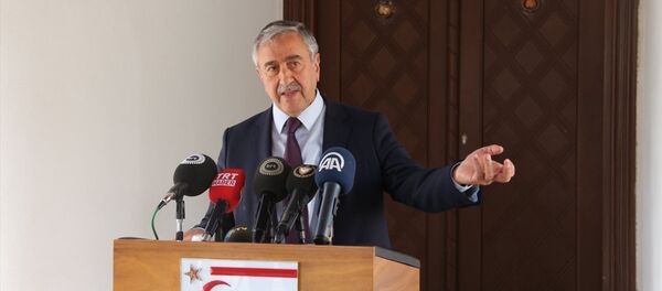 Mustafa Akıncı - Sputnik Türkiye