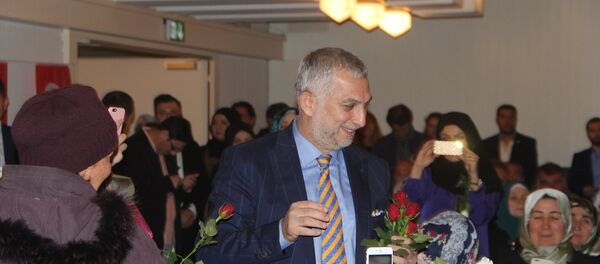 Metin Külünk, Zürih'te düzenlenen 15 Temmuz Darbe Girişimi ve Yükselen Türkiye konferansında - Sputnik Türkiye