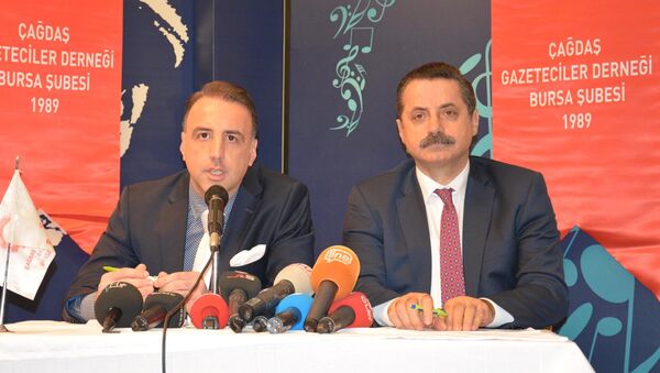 Gıda Tarım ve Hayvancılık Bakanı Faruk Çelik, Çağdaş Gazeteciler Derneği Bursa Şubesi'nde - Sputnik Türkiye