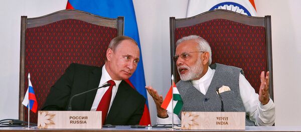 Rusya Devlet Başkanı Vladimir Putin ve Hindistan Başbakanı Narendra Modi - Sputnik Türkiye