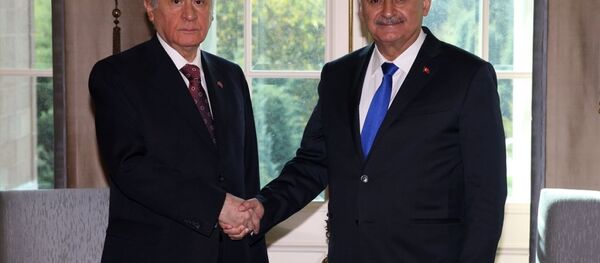 Başbakan Binali Yıldırım - MHP Genel Başkanı Devlet Bahçeli - Sputnik Türkiye