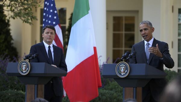 Barack Obama ve Matteo Renzi, ortak basın toplantısında konuştu. - Sputnik Türkiye