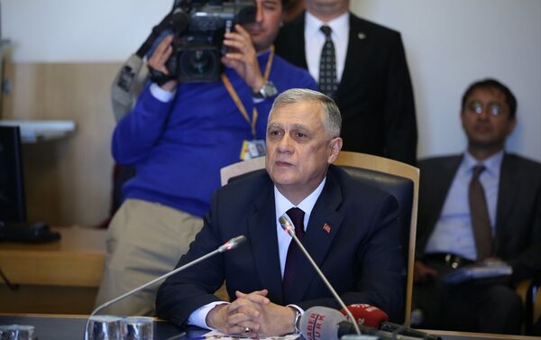 Fethullahçı Terör Örgütü'nün 15 Temmuz darbe girişimini araştırmak amacıyla kurulan Meclis Araştırma Komisyonu, Genelkurmay 2. Başkanı Orgeneral Ümit Dündar'ı dinledi. - Sputnik Türkiye