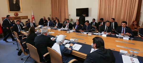 Fethullahçı Terör Örgütü'nün 15 Temmuz darbe girişimini araştırmak amacıyla kurulan Meclis Araştırma Komisyonu, Genelkurmay 2. Başkanı Orgeneral Ümit Dündar'ı dinledi. - Sputnik Türkiye