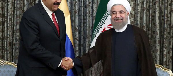 Venezüela Devlet Başkanı Nicolas Maduro- İran Cumhurbaşkanı Hasan Ruhani - Sputnik Türkiye
