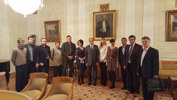 Türkiye’nin Moskova Büyükelçisi Ümit Yardım, Rusya’nın önde gelen ajans ve gazete temsilcilerini kendi rezidansında ağırladı. - Sputnik Türkiye