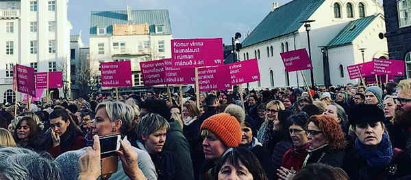 İzlanda'da kadınlar ücret eşitsizliğini protesto etti - Sputnik Türkiye
