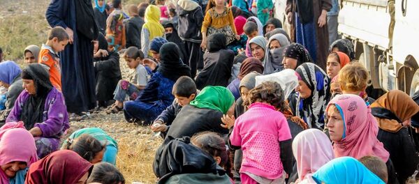 Musul'da IŞİD zulmünden kaçanlar - Sputnik Türkiye