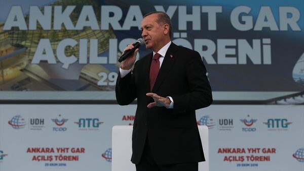 Cumhurbaşkanı Recep Tayyip Erdoğan, Ankara YHT Gar Açılış Töreni'ne katılarak, konuşma yaptı. - Sputnik Türkiye