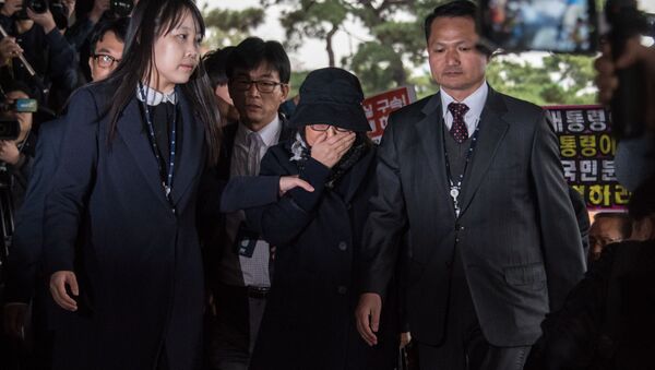 Güney Kore'deki siyasi skandalın aktörlerinden Choi Soon-Sil - Sputnik Türkiye
