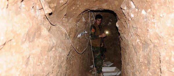 IŞİD tüneli (Arşiv) IŞİD tüneli (Arşiv) - Sputnik Türkiye