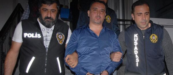 CHP Genel Başkan Yardımcısı ve Aydın Milletvekili Bülent Tezcan'ı tabancayla yaralamaktan gözaltına alınan saldırgan Alparslan Sargın - Sputnik Türkiye