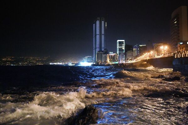 Lübnan’ın başkenti Beyrut’taki Korniş sahil şeridi. - Sputnik Türkiye