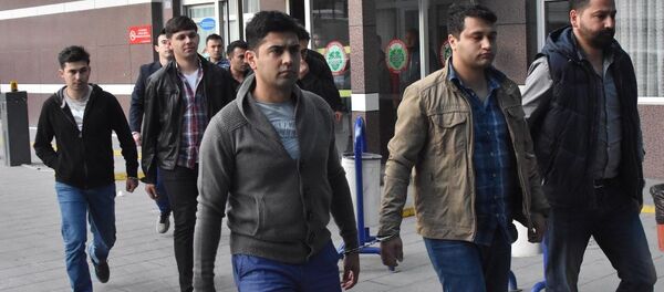 Gözaltına alınan 16 pilot serbest - Sputnik Türkiye