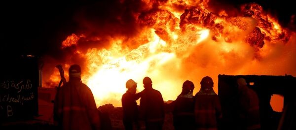 Petrol kuyuları - yangın (arşiv) - Sputnik Türkiye