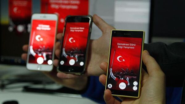 Darbe girişimi yarışma formatında akıllı telefonlarda - Sputnik Türkiye
