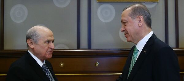 Cumhurbaşkanı Recep Tayyip Erdoğan, Cumhurbaşkanlığı Külliyesi'nde MHP Genel Başkanı Devlet Bahçeli'yi kabul etti. - Sputnik Türkiye