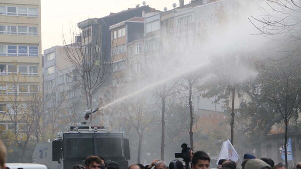 Şişli'deki HDP eylemine polis müdahalesi - Sputnik Türkiye