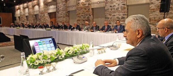 Başbakan Binali Yıldırım, iş dünyasının temsilcileriyle buluştu - Sputnik Türkiye
