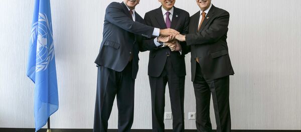 Kuzey Kıbrıs lideri Mustafa Akıncı- BM Genel Sekreteri Ban Ki-mun- Kıbrıs Cumhurbaşkanı Nikos Anastasiadis - Sputnik Türkiye