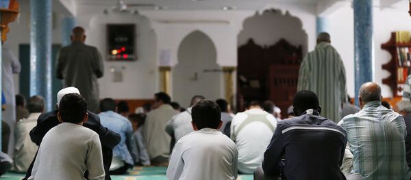 Saint-Etienne-du-Rouvray'deki Yahya Camisi Saint-Etienne-du-Rouvray'deki Yahya Camisi - Sputnik Türkiye