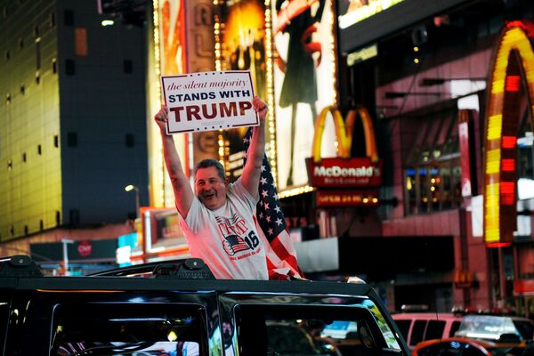 New York'taki bir Trump destekçisi. - Sputnik Türkiye