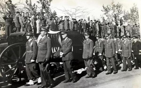 Mustafa Kemal Atatürk'ün naaşının Anıtkabir'e nakil fotoğrafları - Sputnik Türkiye