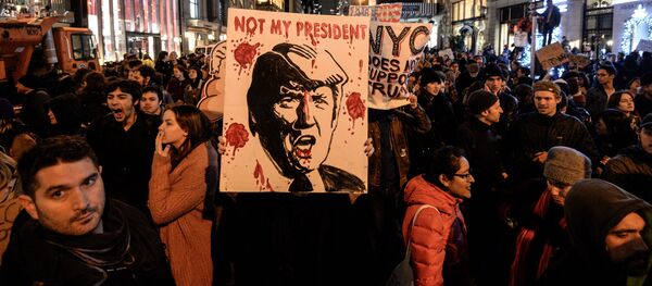 New York’ta Donald Trump’a karşı düzenlenen protesto eylemi. New York’ta Donald Trump’a karşı düzenlenen protesto eylemi. - Sputnik Türkiye