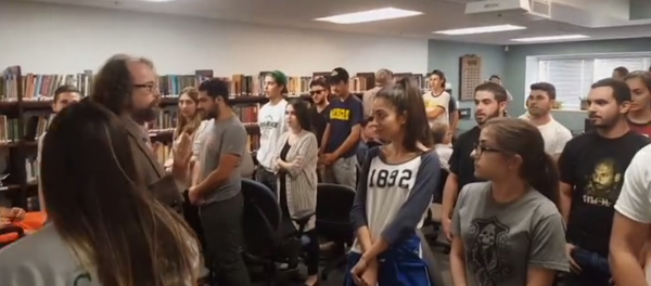 Ermeni öğrenciler, ABD üniversitesindeki Atatürk sunumunu engelledi - Sputnik Türkiye