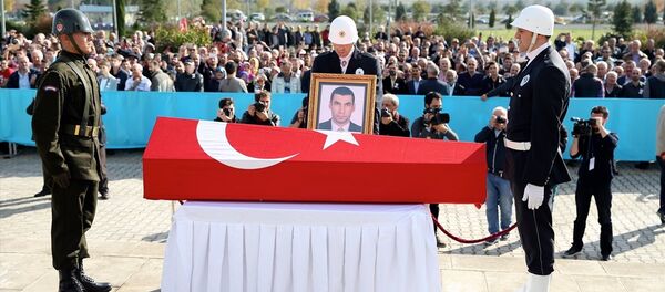 Derik kaymakamı Safitürk'e veda - Sputnik Türkiye