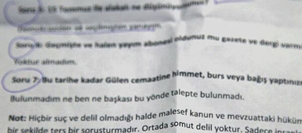 FETÖ'cülerin Bank Asya'da hesap açma, örgütün burs ve bağış toplantılara katılım gibi sorulara ‘duymadım, görmedim ve bilmiyorum’ gibi kısa cevaplarla hazırlandığı belirlendi. - Sputnik Türkiye