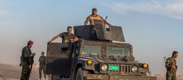 Güneyden ilerlemeye devam eden ordu, Musul operasyonunun başlamasından bu yana 94 köyü alırken, 1846 kilometrekarelik bir alanı da IŞİD'den temizlemiş oldu. - Sputnik Türkiye