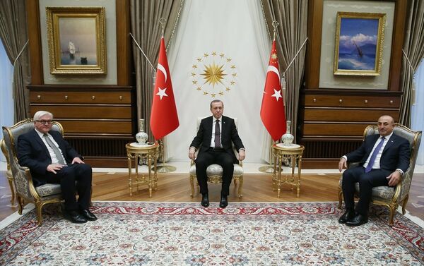 Cumhurbaşkanı Recep Tayyip Erdoğan, Cumhurbaşkanlığı Külliyesi'nde Almanya Dışişleri Bakanı Frank-Walter Steinmeier'i kabul etti. - Sputnik Türkiye