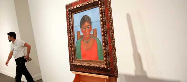 Frida Kahlo'nun 'Kolyeli Kız' resmi - Sputnik Türkiye