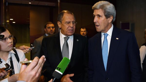 Sergey Lavrov - John Kerry / RT - Sputnik Türkiye