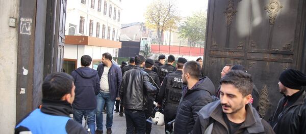 Kumkapı Yabancılar Şubesi'ndeki yangında toplu firar - Sputnik Türkiye