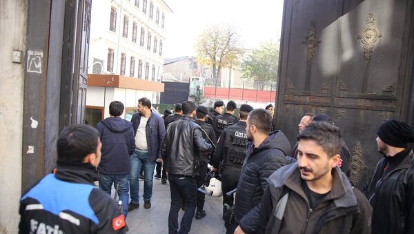 Kumkapı Yabancılar Şubesi'ndeki yangında toplu firar - Sputnik Türkiye