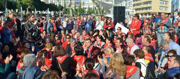 Antalya'da cinsel istismar önergesi protestosu - Sputnik Türkiye