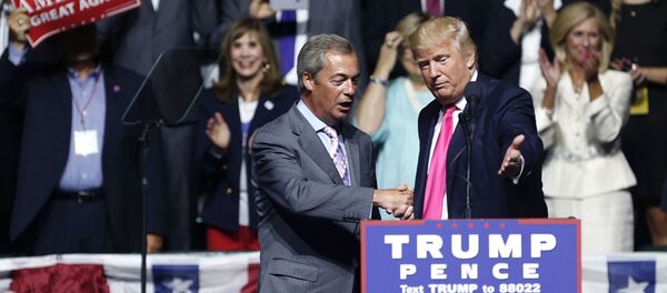 Donald Trump- Nigel Farage - Sputnik Türkiye